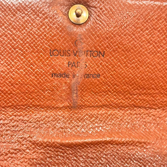 Louis Vuitton LV Sarah Brown Monogram Wallet - Picture 10 of 14